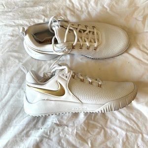 New Size 8 Women’s Nike Volleyball Shoes